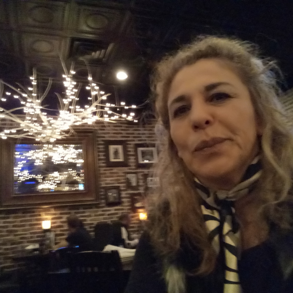 Meet your Posher, Alejandra